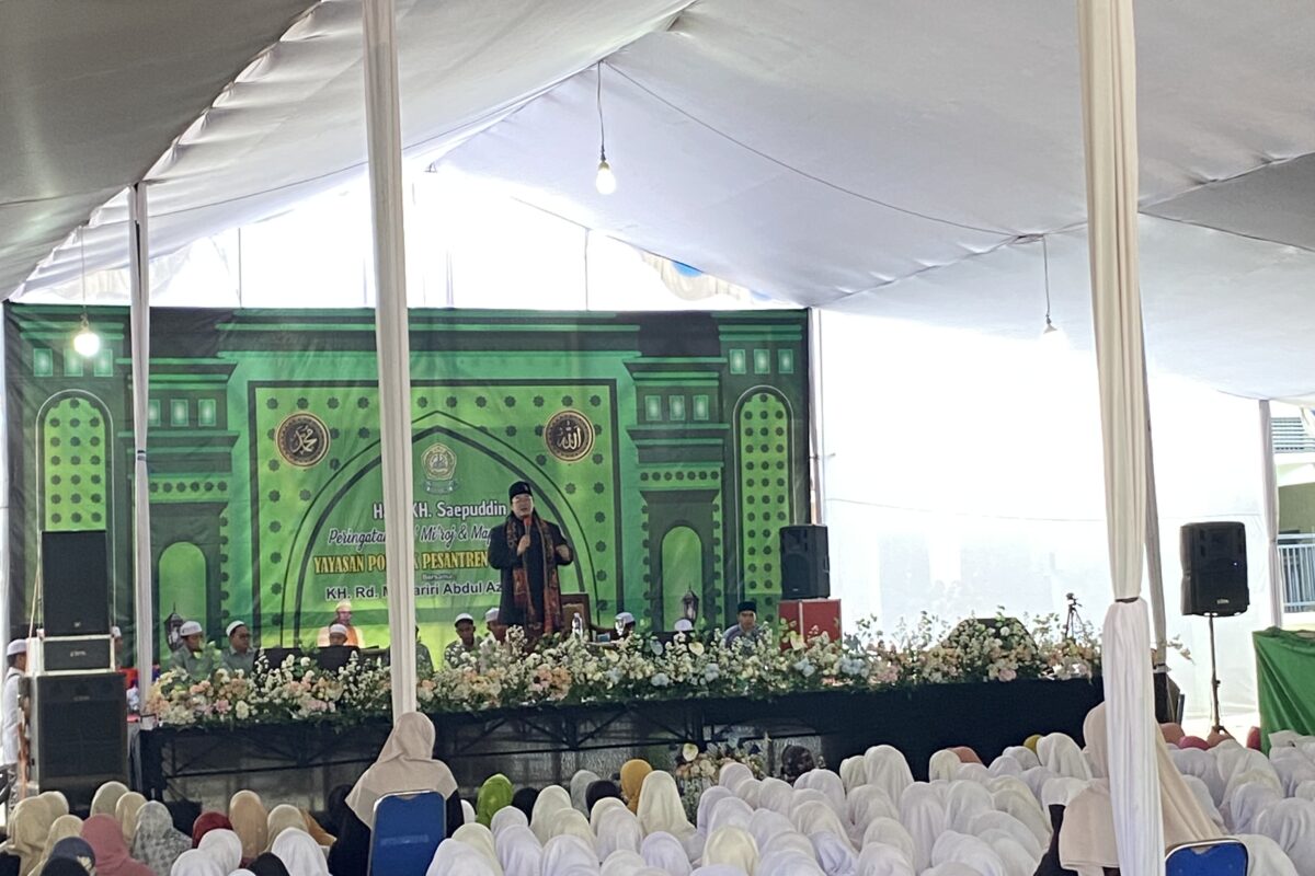 Ribuan Santri dan Jamaah Padati Peringatan&hellip;