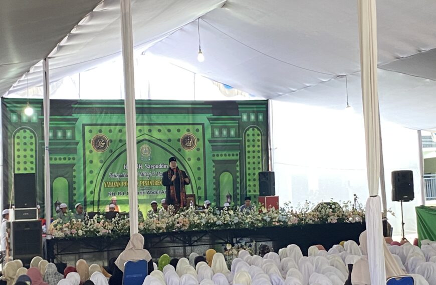 Ribuan Santri dan Jamaah Padati Peringatan&hellip;